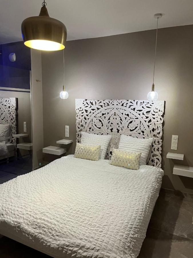 Love Room Mille Et Une Nuits Нарбонна Экстерьер фото